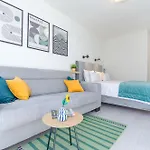 Apartman Side By Side Split