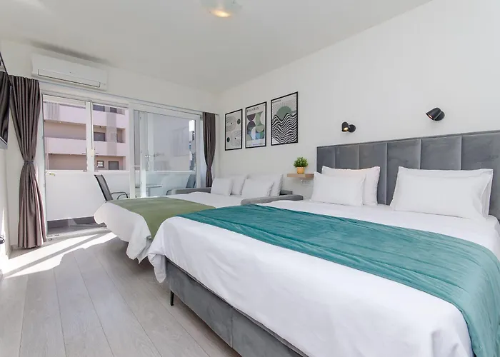 公寓 Side By Side *