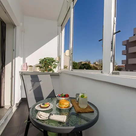 Side By Side * Split