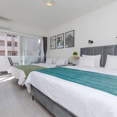 Apartment Side By Side *