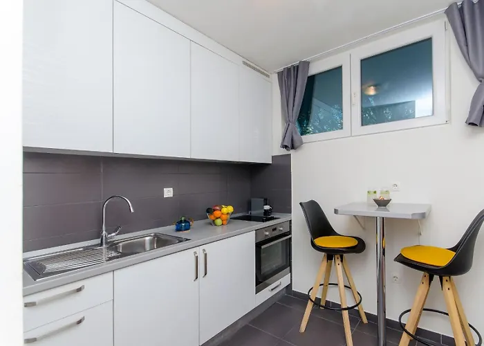 Side By Side * Split